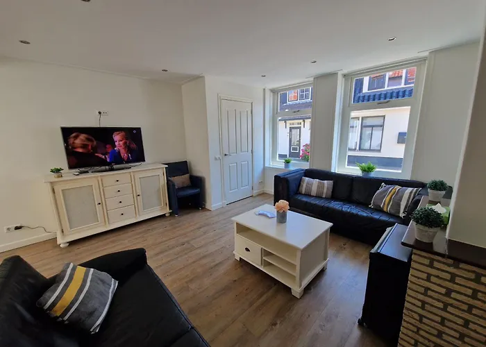 De Noorderzon Дом отдыха *