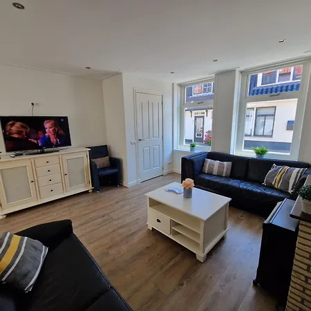 De Noorderzon Tatil Evi *